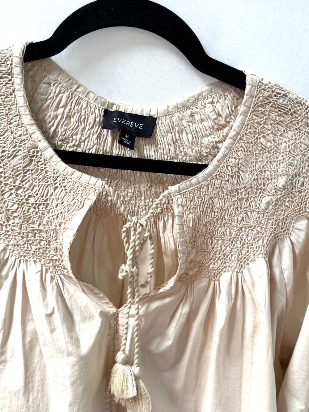Evereve Smocked Peasant Blouse Cream Poplin Tassel Balloon Sleeve M - Picture 3 of 10
